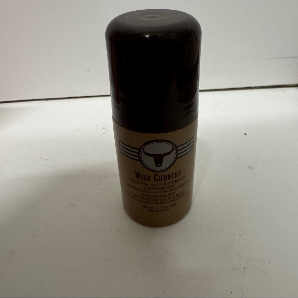 Avon Roll-On Antiperspirant Deodorant Wild Country 1.7 OZ